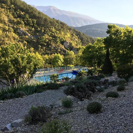 Les Chambres D'Hotes Du Mas Face Au Ventoux Plaisians Extérieur photo
