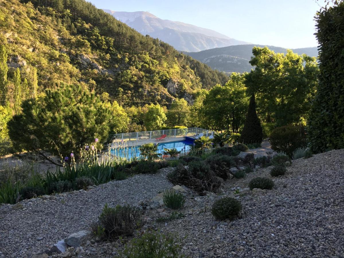 Les Chambres D'Hotes Du Mas Face Au Ventoux Plaisians Extérieur photo